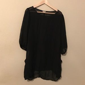 Sheer black tunic with pockets!