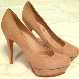 Pour La Victoire Tan Suede Irina Pumps Size 8