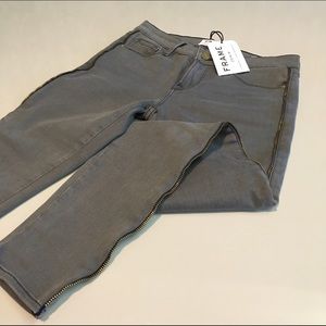 Frame Skinny Jeans, Brand New!
