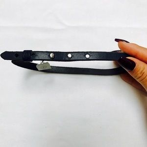 New Blue Fossil Leather Chocker