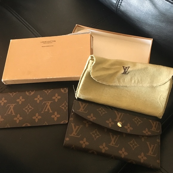 Louis Vuitton wallet and check book set