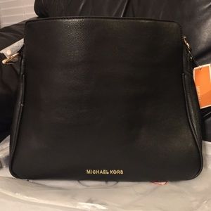 MAKE AN OFFER!!💥Not authentic black bag