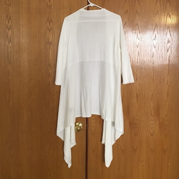 ❄️White Sweater❄️ - Picture 3 of 4
