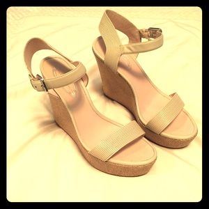 Elie Tahari Cream Off-White Wedges Size 38
