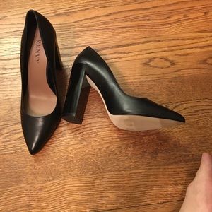 Awesome Renvy pumps, Size 7.5