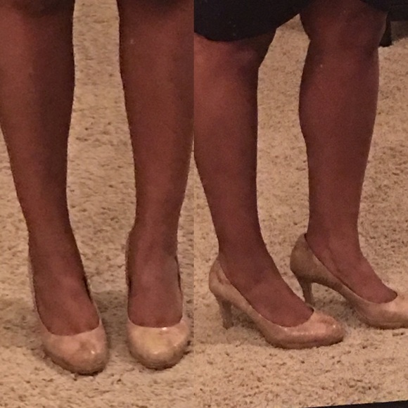 Moda Heels Sz 10 beige snakeskin , like new! - Picture 2 of 4