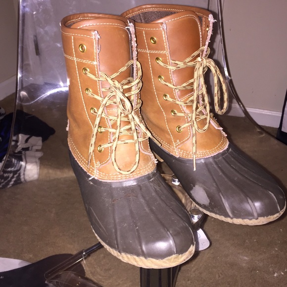 LL bean duck boots (look alikes)