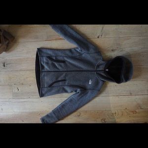 North face fuzzy jacket
