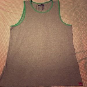 Vans tank