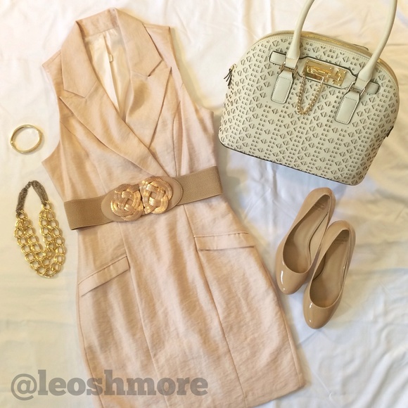 🎉 HOST PICK! 🎉 Sleeveless Collared Dress