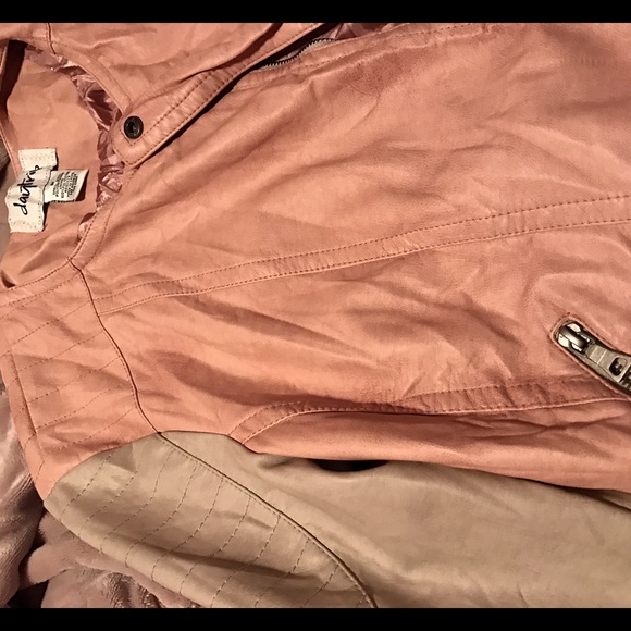 Leather Jacket - Picture 4 of 4