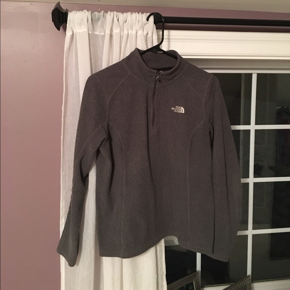 Northface 1/4 zip fleece.