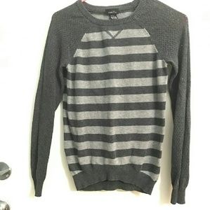 Rue 21 Grey long sleeve shirt