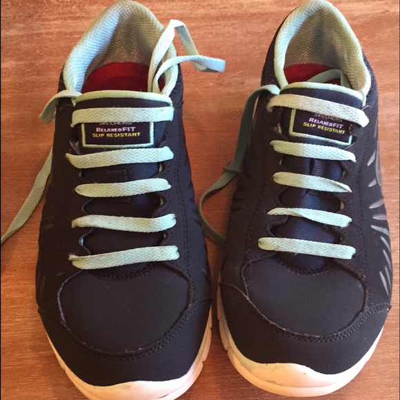 Cute non-slip shoes - 7.5 - Sketchers