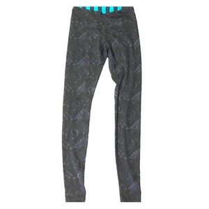 Rare navy and black lululemon leggings