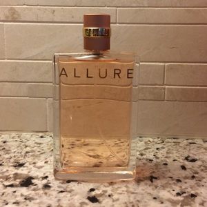 Allure Chanel 3.4oz perfume