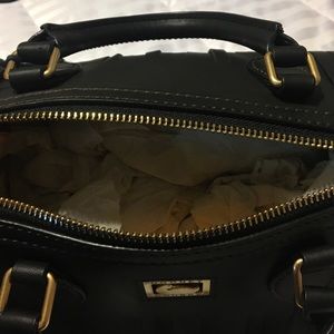 Dooney & Bourke Bags - Dooney and Bourke cross body Dooney & Bourke Bags - Dooney and Bourke cross body