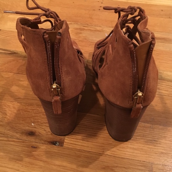 Sarto suede camel color sandal heels - Picture 3 of 4