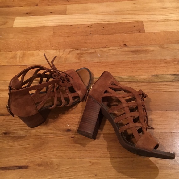 Sarto suede camel color sandal heels - Picture 4 of 4