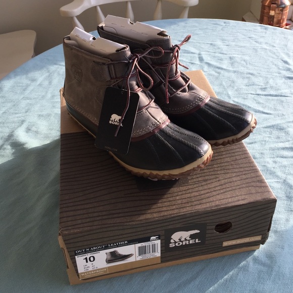 Sorel Out n About Leather Boot Runs Small