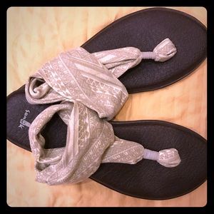 Sanuks