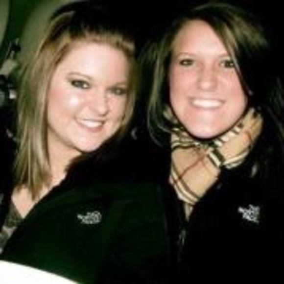 Meet your Posher, Launa - Picture 1 of 1