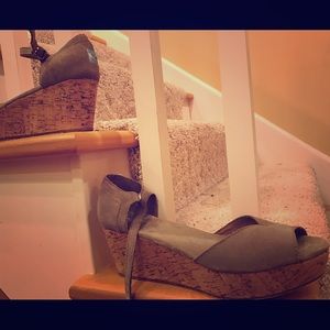 TOMS wedge sandal