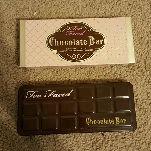 Too faced chocolate bar pallette