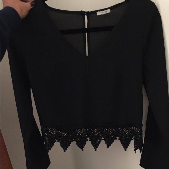 Long sleeve black top