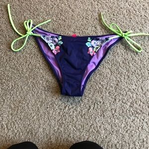 Victoria's Secret scrunch bottoms