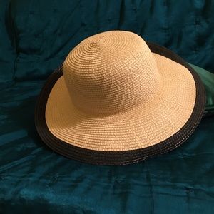 Beach Babe Sun Hat with Navy Brim ☀️🌊🏝