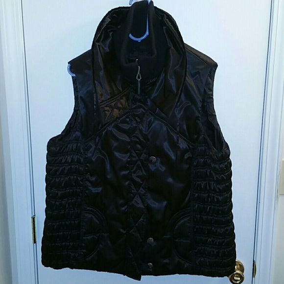 Black Sleeveless Jacket