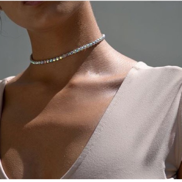 Princess diamond choker