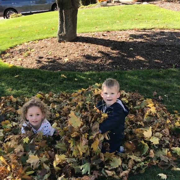 Meet your Posher, Renee - Picture 1 of 1