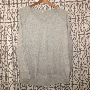 GAP gray v neck sweater