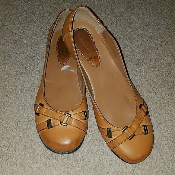 Chinese Laundry tan flats
