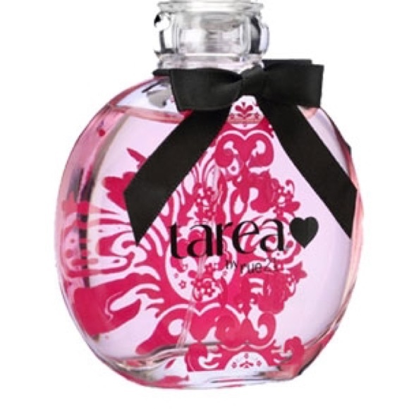 TWO PERFUMES for the price of ONE ☝🏽 - Picture 2 of 4