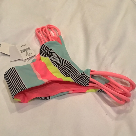 NWT - RipCurl Brazilian Coverage Hipster Bottoms