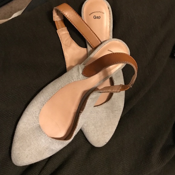 Gap flats. Grey and leather.