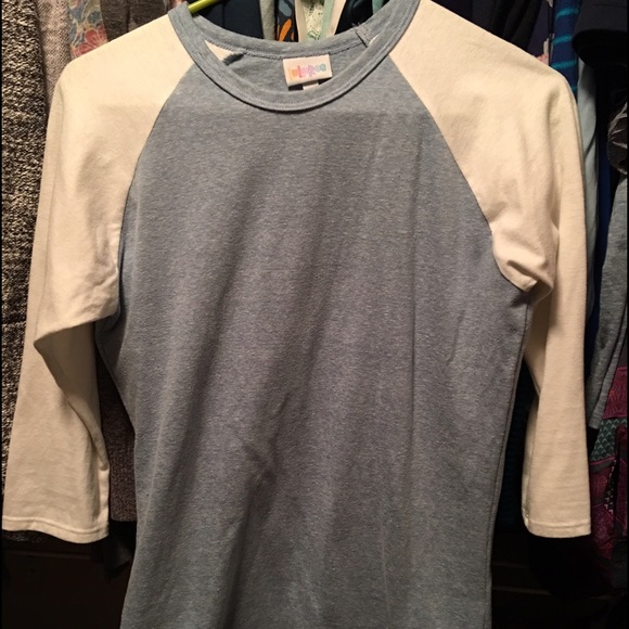 Small LuLaRoe Randy Baseball Tee