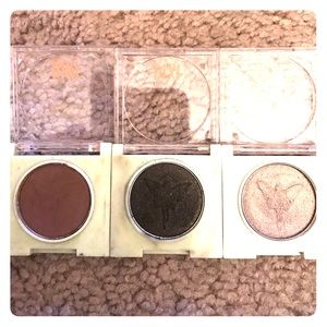 Pixi eye shadow singles.