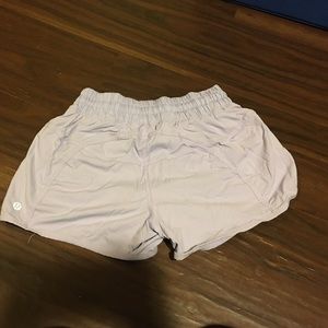 lululemon tracker shorts. size 6