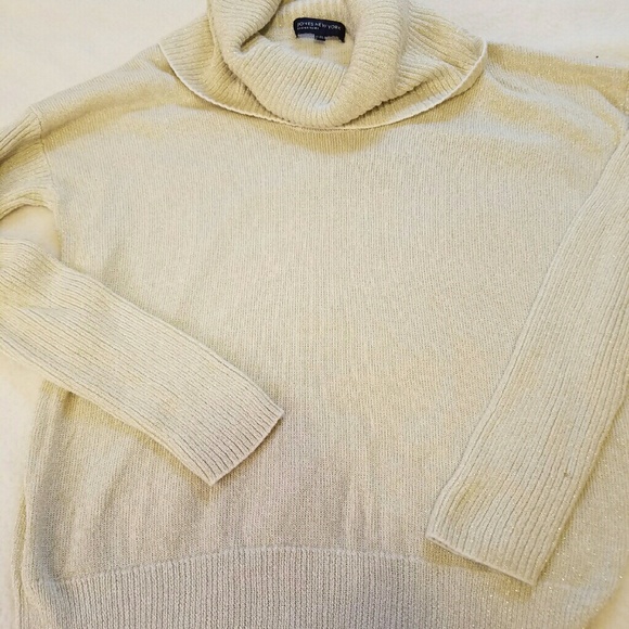 Off White and Gold Speck Cowl