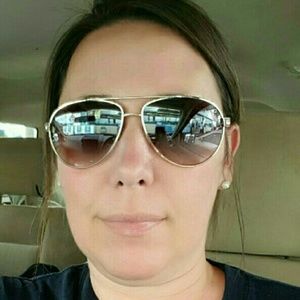 Meet your Posher, Jenny