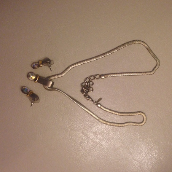 Premiere Designs 2-tone necklace and  earrings