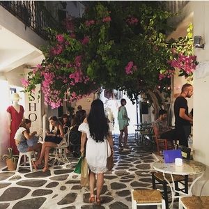 Meet your Posher, Loure