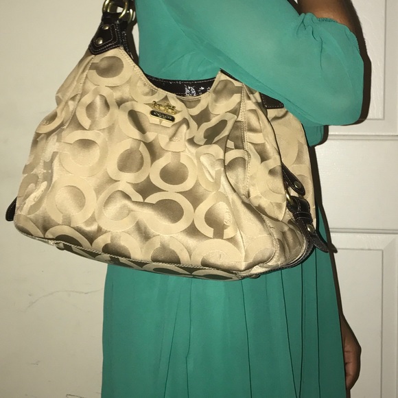 Coach purse (brown/tan)