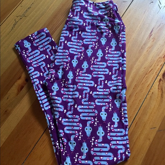 LULAROE OS LEGGINGS NWT MADE IN INDONESIA 🇮🇩
