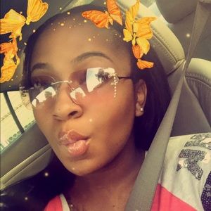 Meet your Posher, Breanna