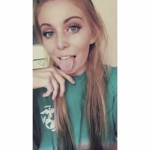 Meet your Posher, Maryssa